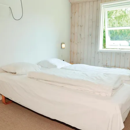 Two-bedroom Holiday In *