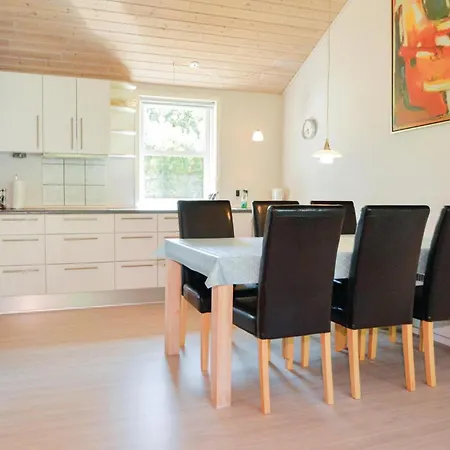 Holiday home Stunning In With Sauna