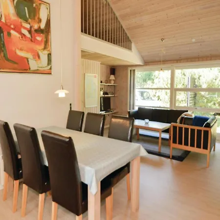 Two-bedroom Holiday In *